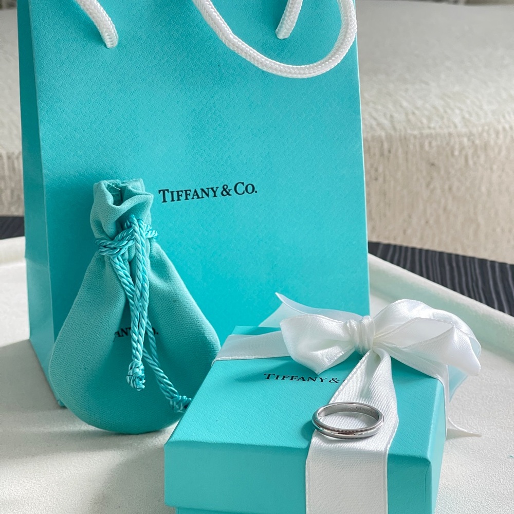 Tiffany Together Milgrain Band Ring in Platinum, 3 mm Wide size 7.75 $1,600